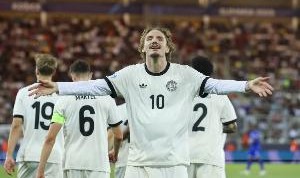 斯图加特CEO：曾考虑拒绝对沃尔特马德的报价，但俱乐部利益至上