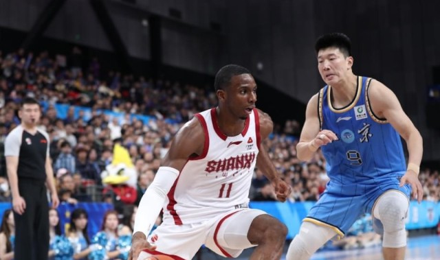 英雄联盟赛事-CBA一夜又曝出两大冷门！北京遭山西大逆转：绝杀大队29分惨败