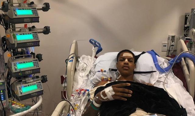 世界赛直播-鲨鱼之子穿越黑暗：战胜心脏疾病 征战G联赛